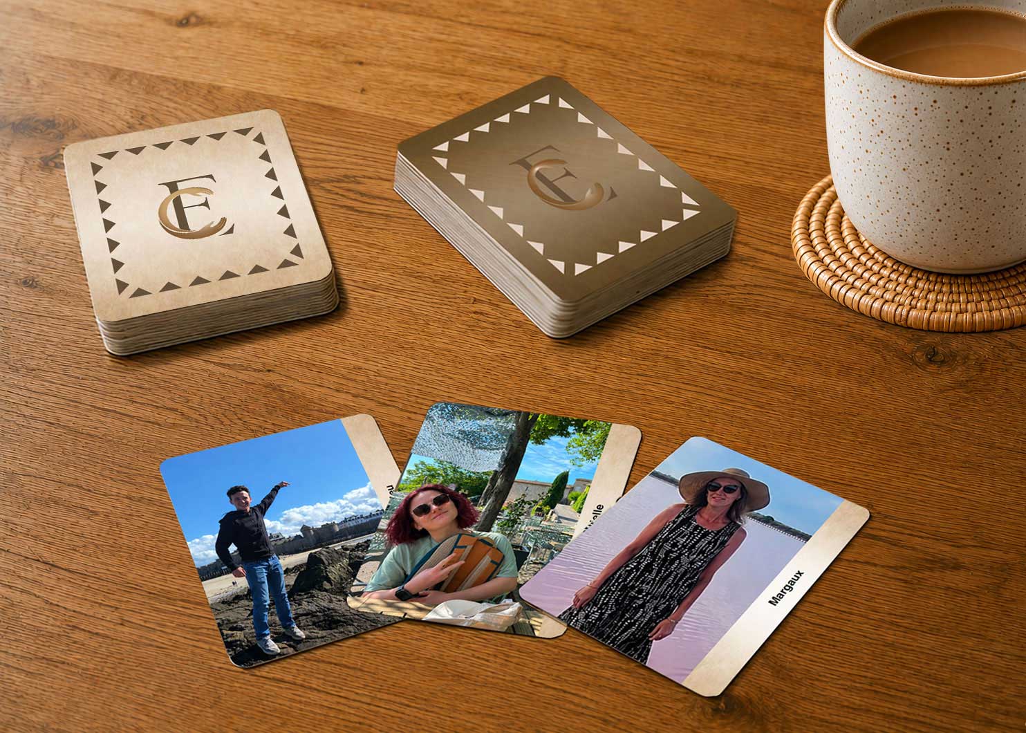Cartes personnalisées entourage